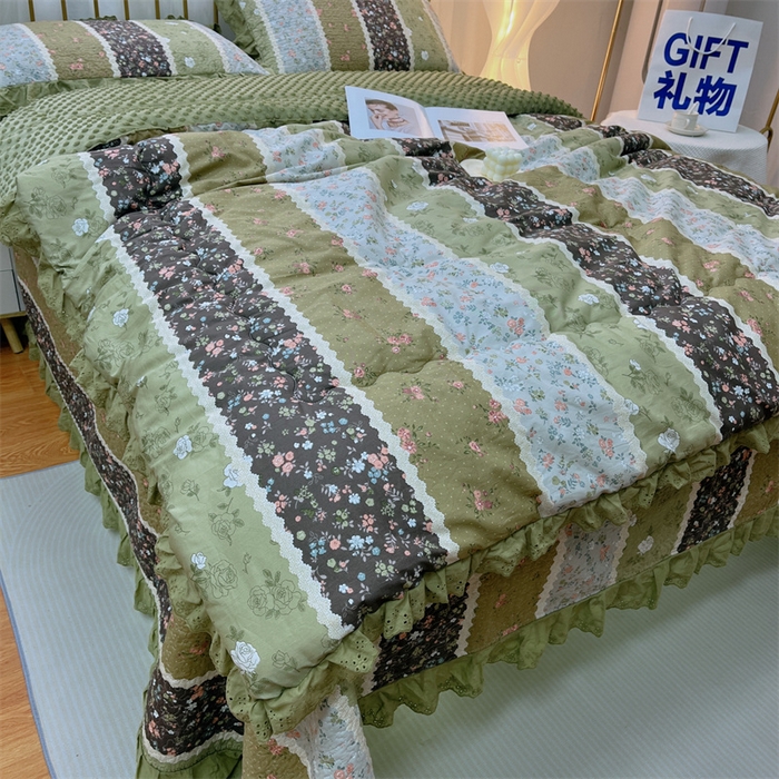 91家纺网 家纺一手货源 找家纺 暖居 2024新款豆豆被四件套 荷塘月色