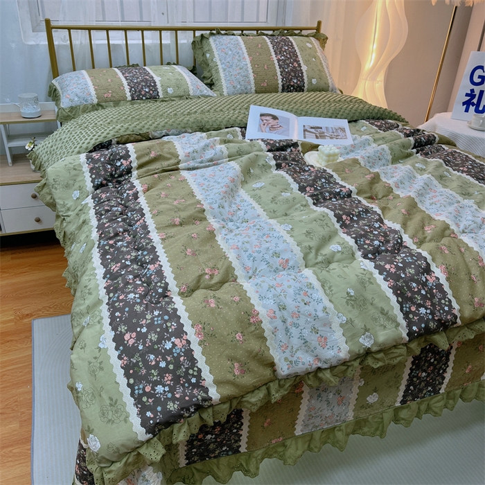 91家纺网 家纺一手货源 找家纺 暖居 2024新款豆豆被四件套 荷塘月色