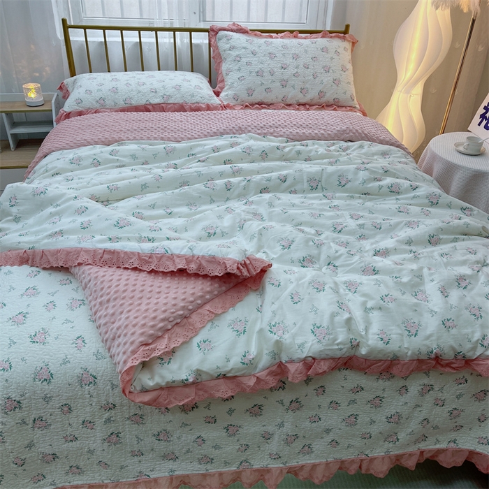 91家纺网 家纺一手货源 找家纺 暖居 2024新款豆豆被四件套 花期