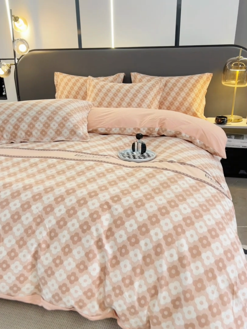 91家纺网 家纺一手货源 找家纺 大吉 2025新款加厚活性喷气磨毛棉四件套被套床单床笠学生单人三件套 梵克雅