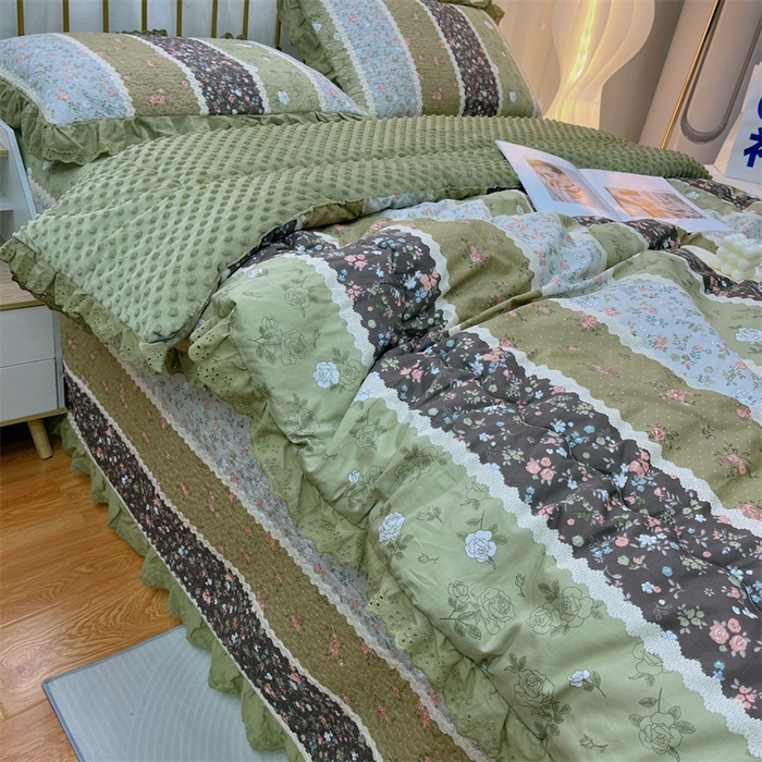 91家纺网 家纺一手货源 找家纺 暖居 2024新款豆豆被四件套 荷塘月色