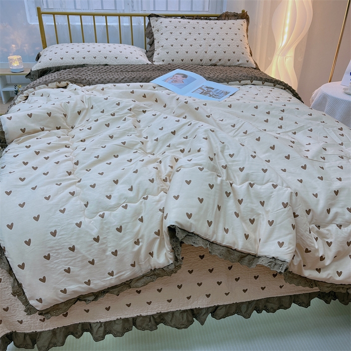91家纺网 家纺一手货源 找家纺 暖居 2024新款豆豆被四件套 爱心卡