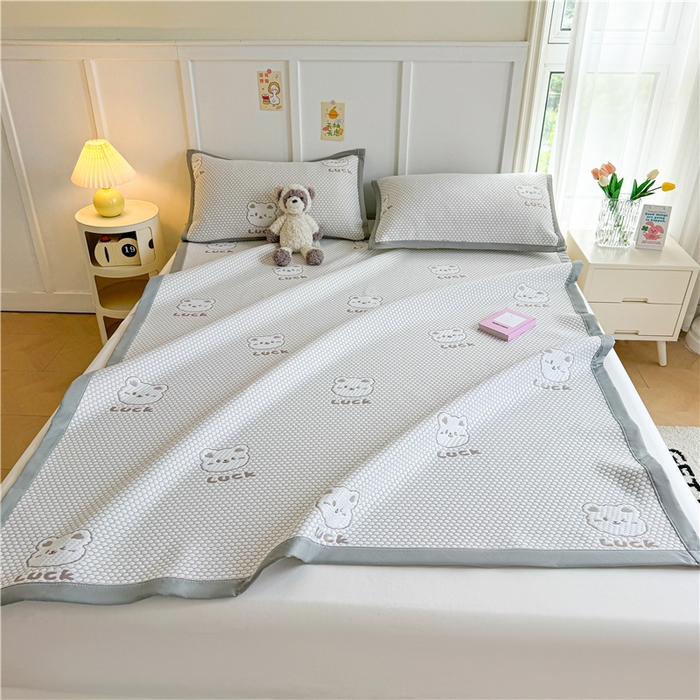 91家纺网 家纺一手货源 找家纺 喜居 2024新款LUCK小冰熊A类豆豆凉感席 LUCK小冰熊-咖