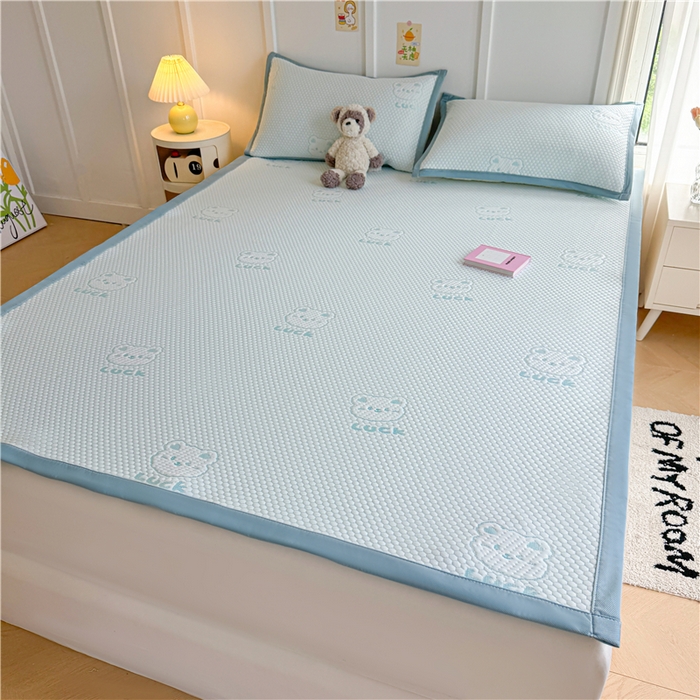 91家纺网 家纺一手货源 找家纺 喜居 2024新款LUCK小冰熊A类豆豆凉感席 LUCK小冰熊-蓝