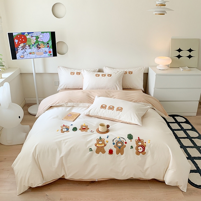 91家纺网 家纺一手货源 找家纺 2024新款全棉40S水洗棉毛巾绣工艺四件套 快乐小熊