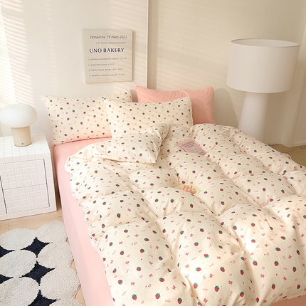 91家纺网 家纺一手货源 找家纺 DoDo 兜兜 2024新款全棉双层纱印花四件套 幸运草莓