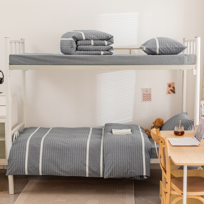 91家纺网 家纺一手货源 找家纺 柠萌家居 2025新款无印良品风A类色织水洗棉全棉学生宿舍三件套床垫套三件套 灰白条