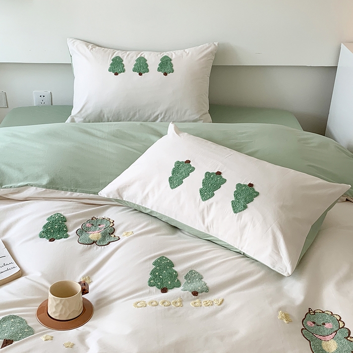 91家纺网 家纺一手货源 找家纺 2024新款全棉40S水洗棉毛巾绣工艺四件套 小恐龙