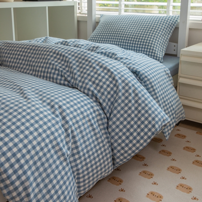 91家纺网 家纺一手货源 找家纺 柠萌家居 2025新款无印良品风A类色织水洗棉全棉学生宿舍三件套床垫套三件套 浅蓝小格