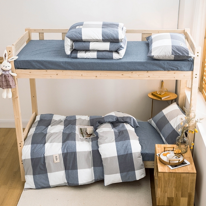 91家纺网 家纺一手货源 找家纺 柠萌家居 2025新款无印良品风A类色织水洗棉全棉学生宿舍三件套床垫套三件套 蓝大格