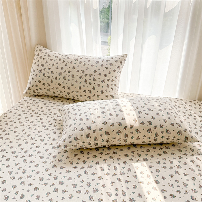 91家纺网 家纺一手货源 找家纺 雯豆家纺 2024新品小清新印花全棉纯棉双层纱床笠三件套 全棉双层纱床笠-邂逅