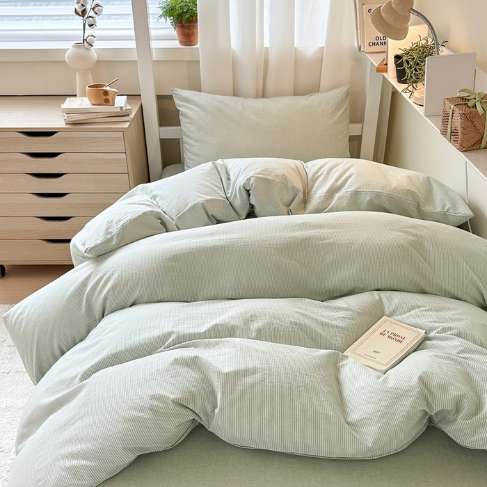91家纺网 家纺一手货源 找家纺 玖弘家居 2024新款全棉色织水洗棉学生三件套四件套床垫套系列 绿密条