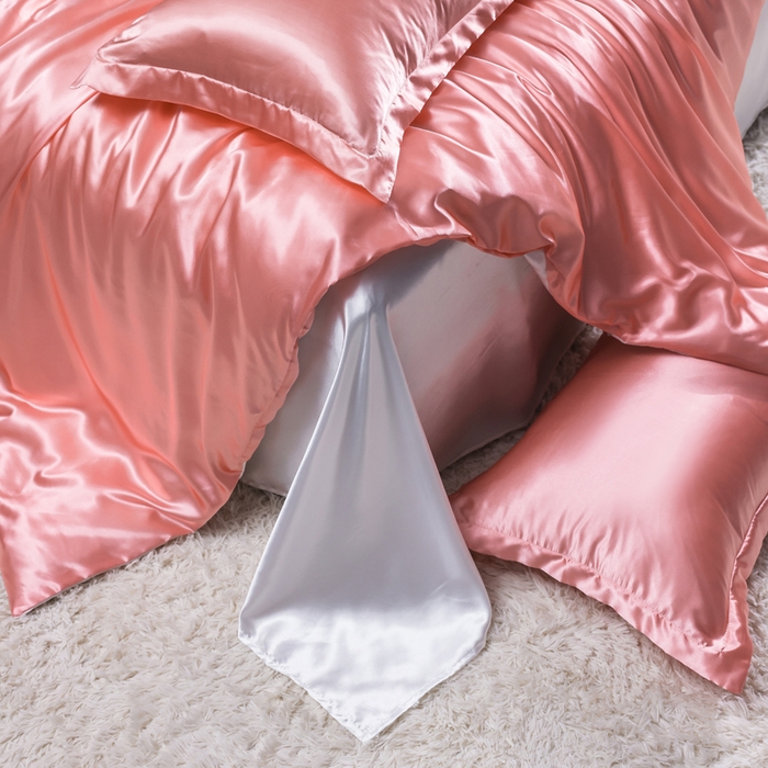 91家纺网 家纺一手货源 找家纺 莱越家纺 纯色网红款双面冰丝四件套夏季凉感丝真丝被套床单三件套床上用品 粉玉白