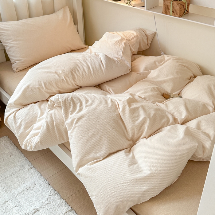 91家纺网 家纺一手货源 找家纺 玖弘家居 2024新款全棉色织水洗棉学生三件套四件套床垫套系列 米密条