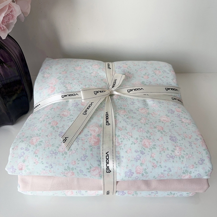 91家纺网 家纺一手货源 找家纺 麦伦家居 2024春夏新品全棉有氧双层纱印花系列四件套（叠拍图）海德花园兰