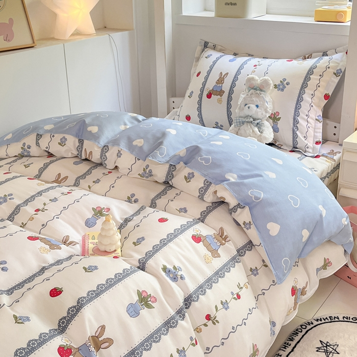 91家纺网 家纺一手货源 找家纺 2024新款全棉印花三件套学生宿舍床三件套上下铺床单被套 草莓花期