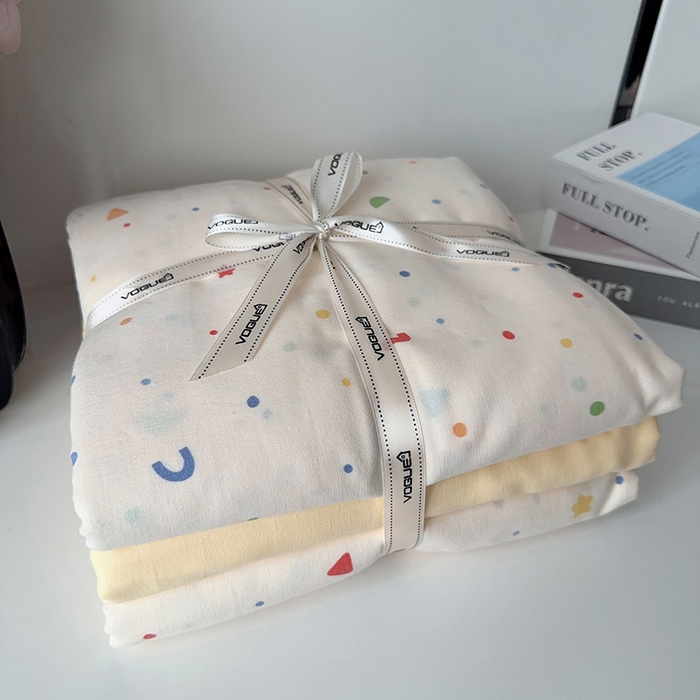 91家纺网 家纺一手货源 找家纺 麦伦家居 2024春夏新品全棉有氧双层纱印花系列四件套（叠拍图）蜡笔画