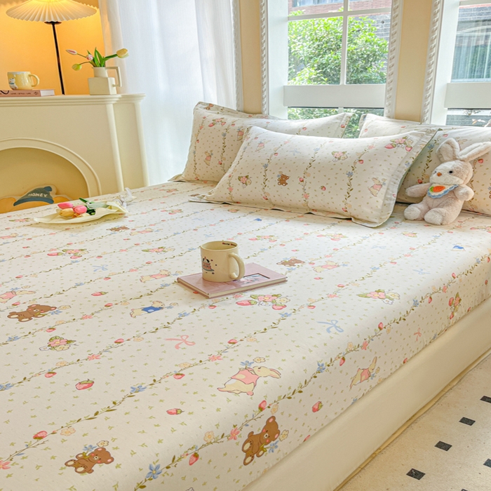 91家纺网 家纺一手货源 找家纺 铭成家纺 2024新款新疆棉喷气印花小清新系列单床笠小兔园