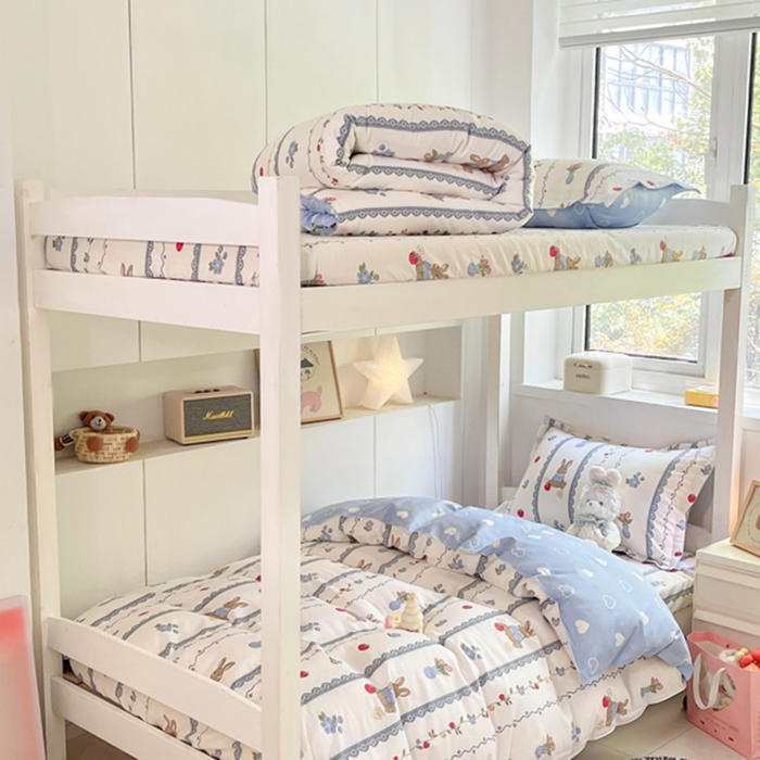 91家纺网 家纺一手货源 找家纺 2024新款全棉印花三件套学生宿舍床三件套上下铺床单被套 草莓花期