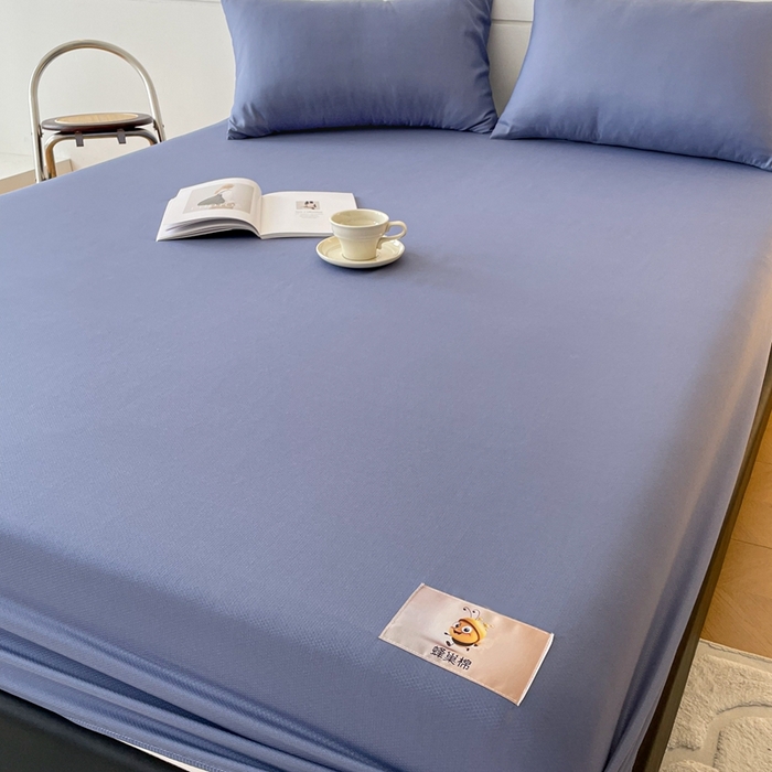91家纺网 家纺一手货源 找家纺 豪选 2025新款A类蜂巢棉抗菌床笠（全网全供） 蜂巢蓝灰色