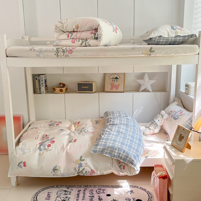 91家纺网 家纺一手货源 找家纺 2024新款全棉印花三件套学生宿舍床三件套上下铺床单被套 幻蝶兔