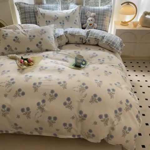 91家纺网 家纺一手货源 找家纺 铭成家纺 2024新款新疆棉喷气印花小清新系列四件套萌趣蜜兔