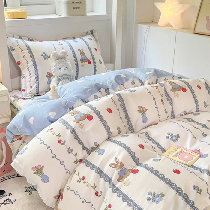 91家纺网 家纺一手货源 找家纺 2024新款全棉印花三件套学生宿舍床三件套上下铺床单被套 草莓花期