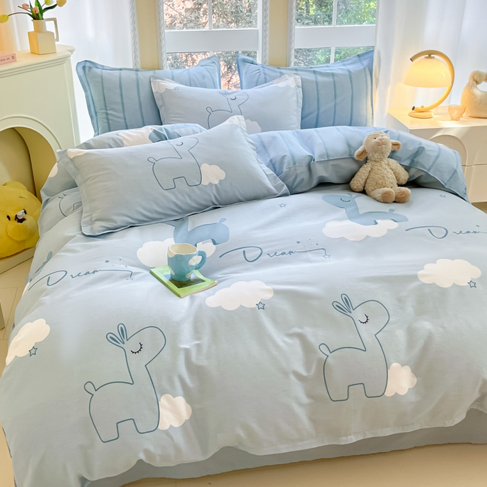 91家纺网 家纺一手货源 找家纺 铭成家纺 2024新款新疆棉喷气印花小清新系列四件套睡梦鹿