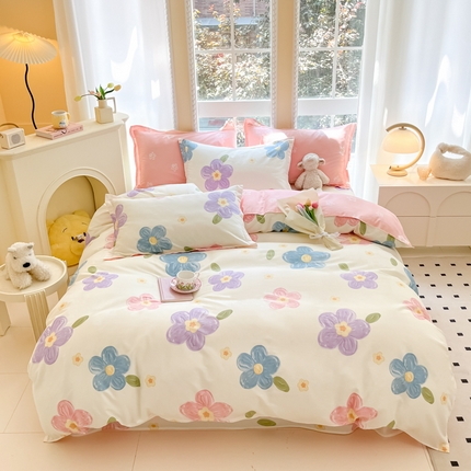 91家纺网 家纺一手货源 找家纺 （总）铭成家纺 2024新款新疆棉喷气印花小清新系列四件套