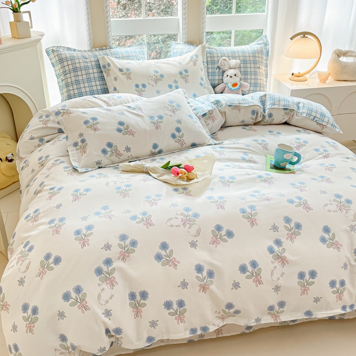 91家纺网 家纺一手货源 找家纺 铭成家纺 2024新款新疆棉喷气印花小清新系列四件套萌趣蜜兔