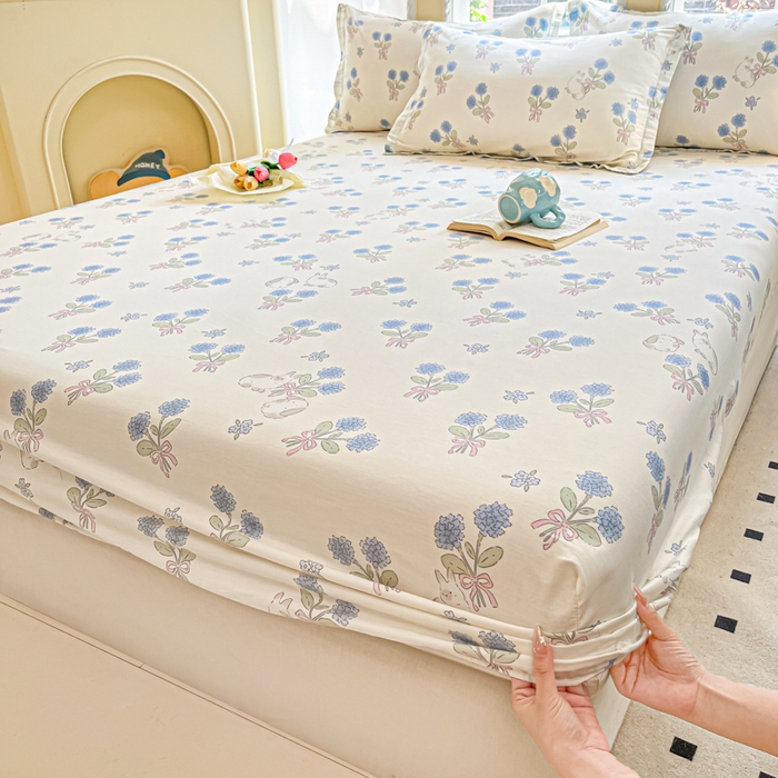 91家纺网 家纺一手货源 找家纺 铭成家纺 2024新款新疆棉喷气印花小清新系列单床笠萌趣蜜兔