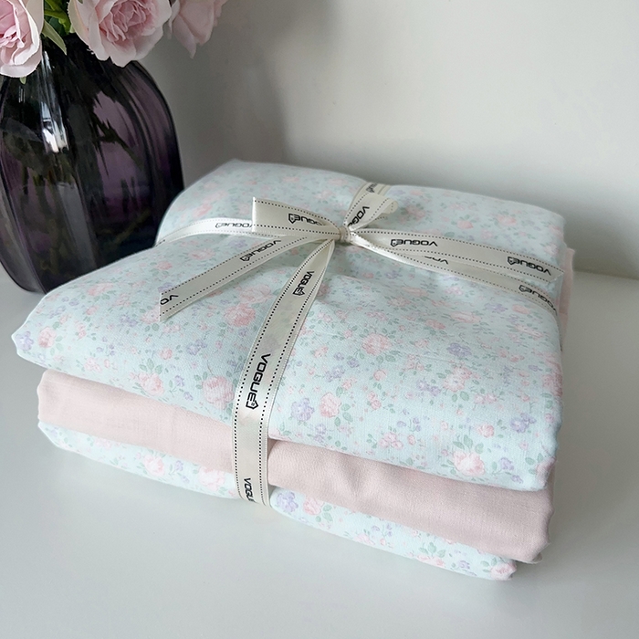 91家纺网 家纺一手货源 找家纺 麦伦家居 2024春夏新品全棉有氧双层纱印花系列四件套（叠拍图）海德花园兰