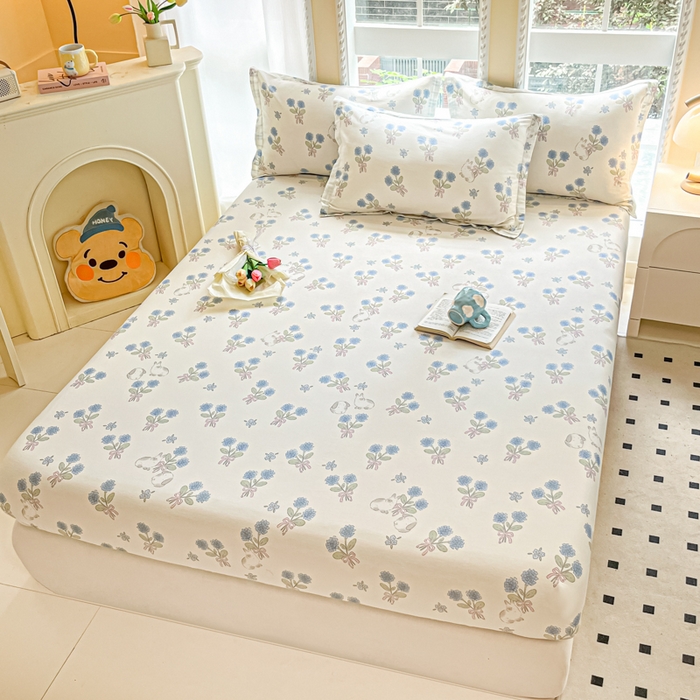 91家纺网 家纺一手货源 找家纺 铭成家纺 2024新款新疆棉喷气印花小清新系列单床笠萌趣蜜兔