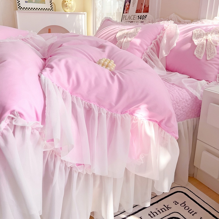 91家纺网 家纺一手货源 找家纺 言熙居家纺 2024新款韩版贴布绣雪纺花边床盖款四件套-初恋 初恋-粉