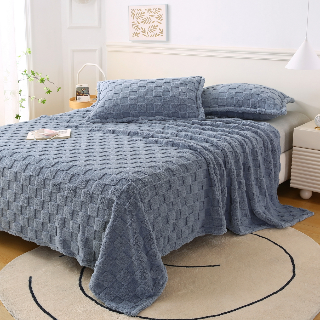91家纺网 家纺一手货源 找家纺 巴木赫 2024新款塔芙绒面包格毛毯毯子 雾蓝