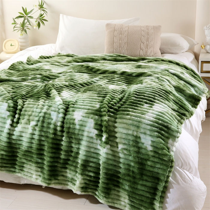 91家纺网 家纺一手货源 找家纺 （总）巴木赫 2024新款260克扎染印花抽条毛毯毯子