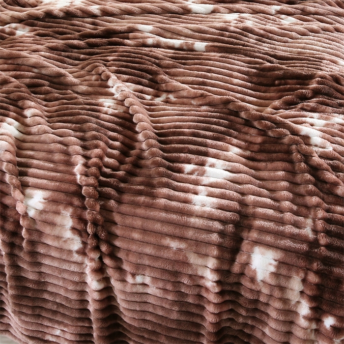 91家纺网 家纺一手货源 找家纺 巴木赫 2024新款260克扎染印花抽条毛毯毯子 棕咖