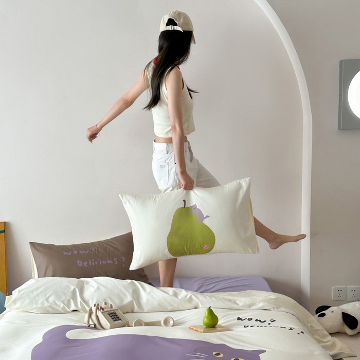 91家纺网 家纺一手货源 找家纺 艾沁家纺 2024新款40S全棉贡缎数码印花水洗棉四件套 紫猫