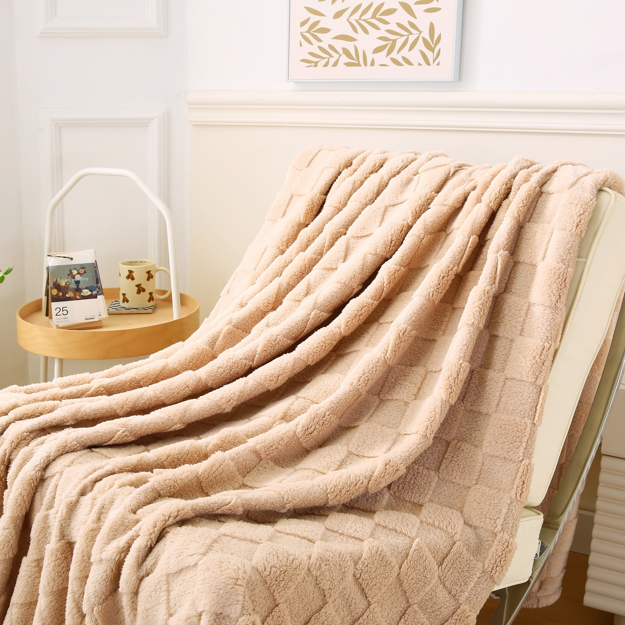 91家纺网 家纺一手货源 找家纺 巴木赫 2024新款塔芙绒面包格毛毯毯子 米咖