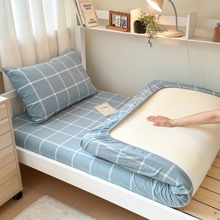 91家纺网 家纺一手货源 找家纺 2024新款全棉色织水洗棉学生床笠系列 海蓝格