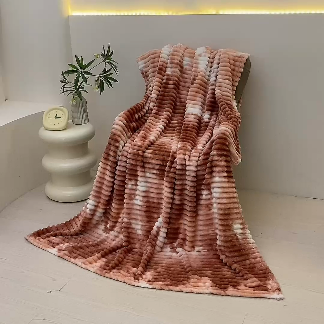 91家纺网 家纺一手货源 找家纺 巴木赫 2024新款260克扎染印花抽条毛毯毯子 橙红