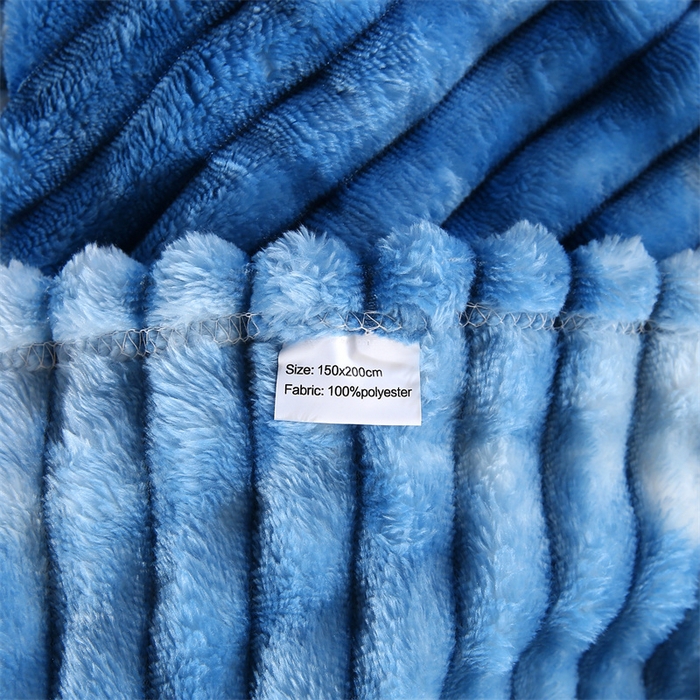 91家纺网 家纺一手货源 找家纺 巴木赫 2024新款260克扎染印花抽条毛毯毯子 天空蓝