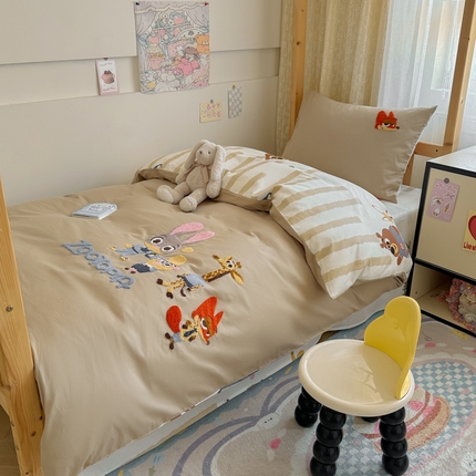 沐辰 2024新款正版学生床三丽鸥+迪士尼毛巾绣绣花四件套 疯狂动物城