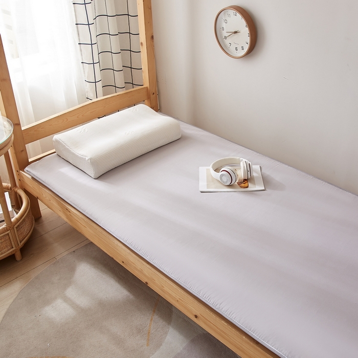 91家纺网 家纺一手货源 找家纺 招财狼 2024新款水洗棉硬质棉学生床垫 灰色