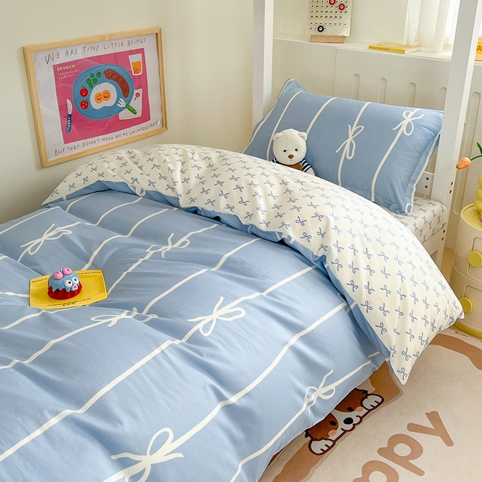 91家纺网 家纺一手货源 找家纺 绵庭家纺 2024新款全棉印花学生季宿舍三件套 芭蕾竖条结 兰