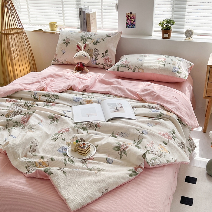 91家纺网 家纺一手货源 找家纺 梦莱情 2025新款泡泡棉提花夏被 俏佳人