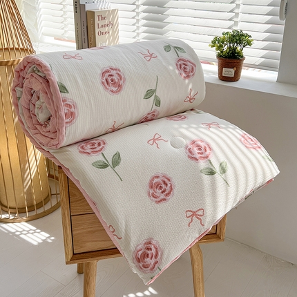 91家纺网 家纺一手货源 找家纺 （总）梦莱情 2025新款泡泡棉提花夏被