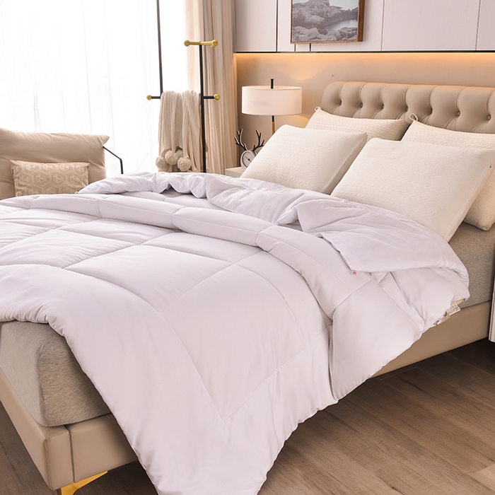 91家纺网 家纺一手货源 找家纺 招财狼床垫 新款宾馆酒店学生加厚磨毛被芯 酒店学生医院 军队 工地 专用被芯 白色