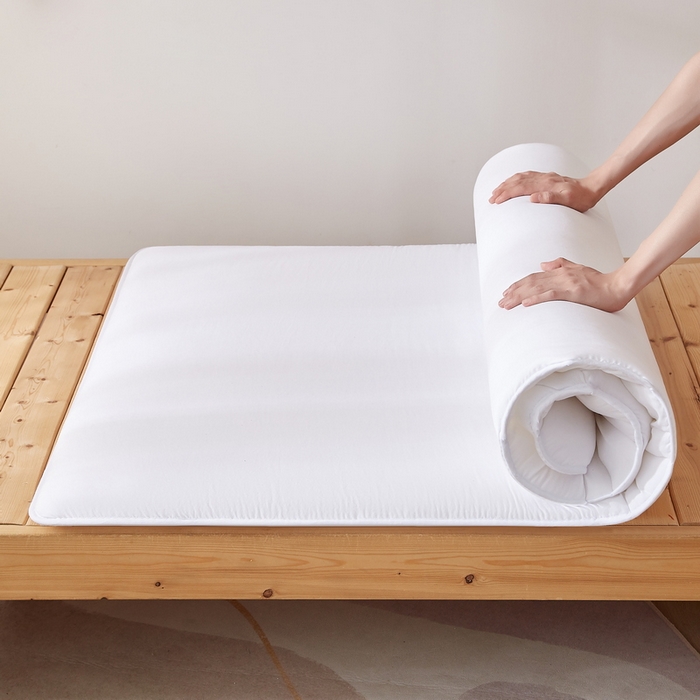 91家纺网 家纺一手货源 找家纺 招财狼 2024新款水洗棉硬质棉学生床垫 白色