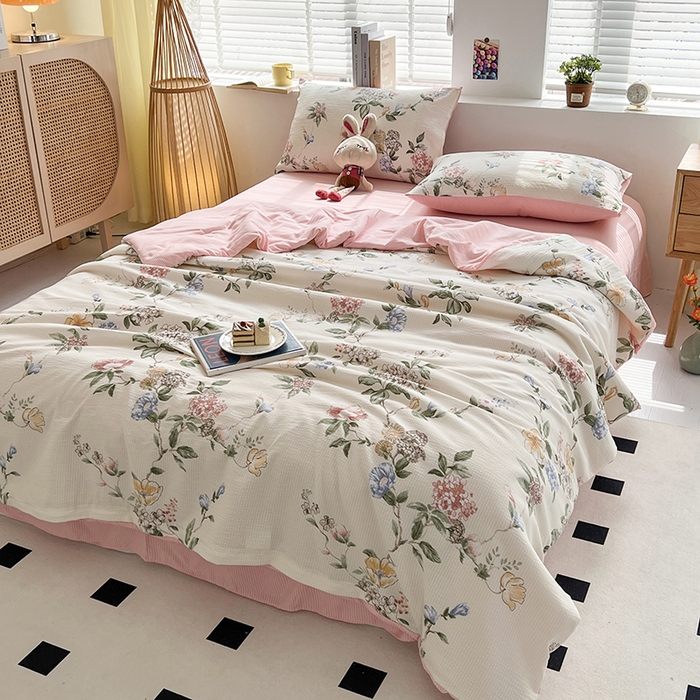 91家纺网 家纺一手货源 找家纺 梦莱情 2025新款泡泡棉提花夏被 俏佳人